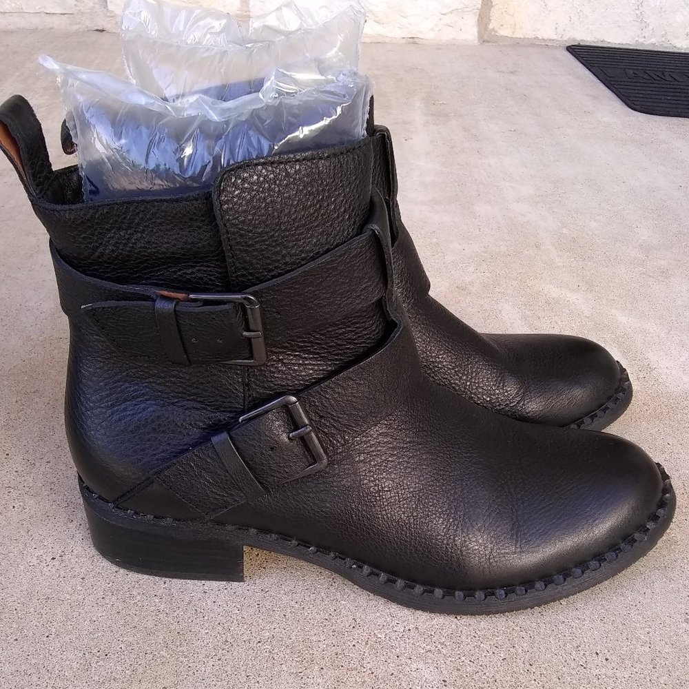 Size 9 Kenneth Cole Gentle Souls Leather Strap Black Moto Boots